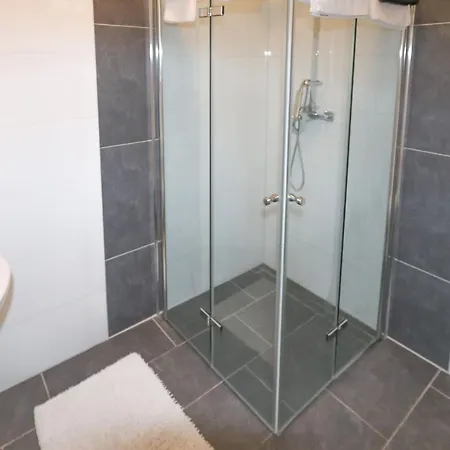 Apartament Kiki, No 2 *
