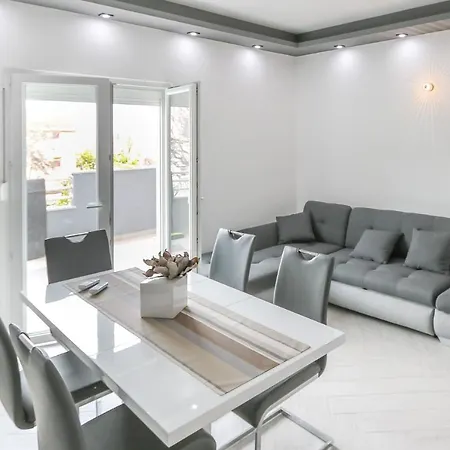 Apartament Kiki, No 2